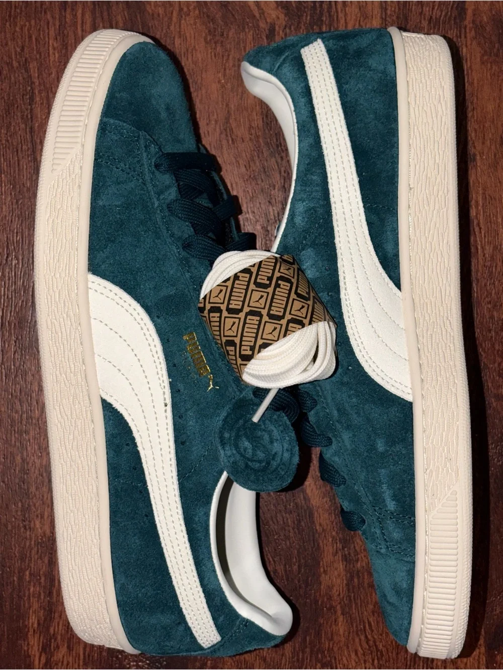 Puma Mens Suede shoes size 10.5